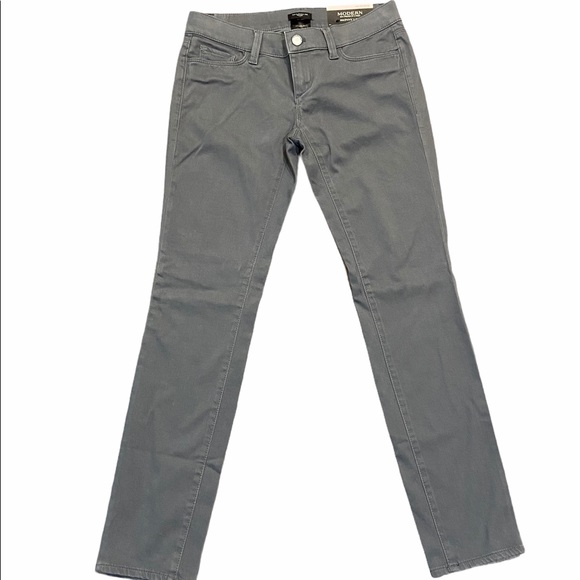 Ann Taylor Denim - 🎉HP🎉NWT Ann Taylor Skinny Jeans